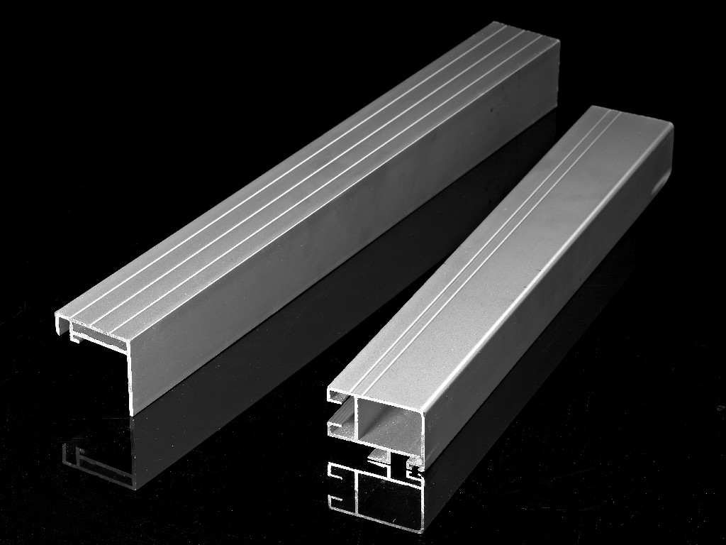 �Ӿ�y��ϵ��