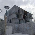 ���������H������Փ��